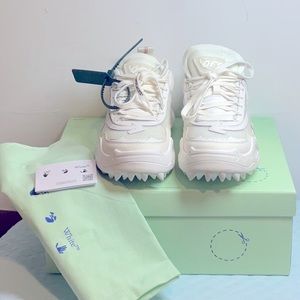 New Off-white Sneakers Size EU 39 or US 9